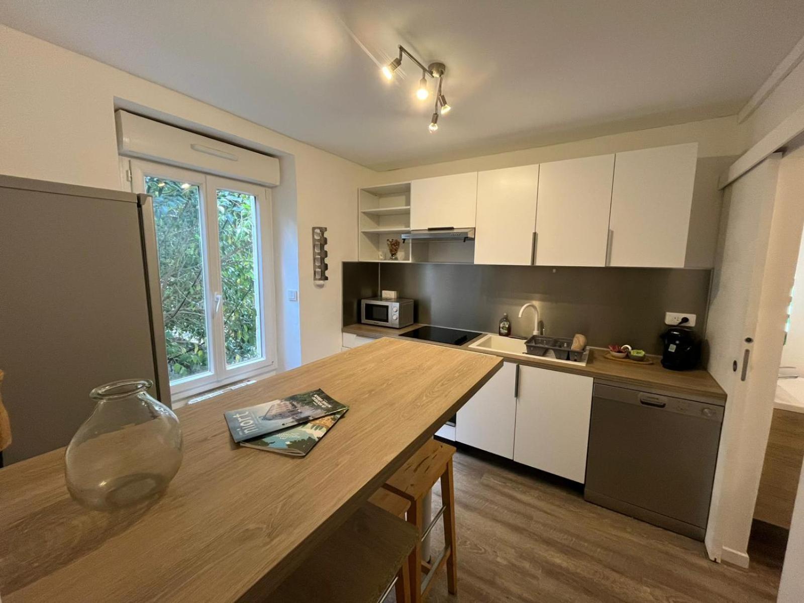 L'Escale Niortaise - Centre-Ville - 10Mn Gare - Wifi - Netflix 외부 사진